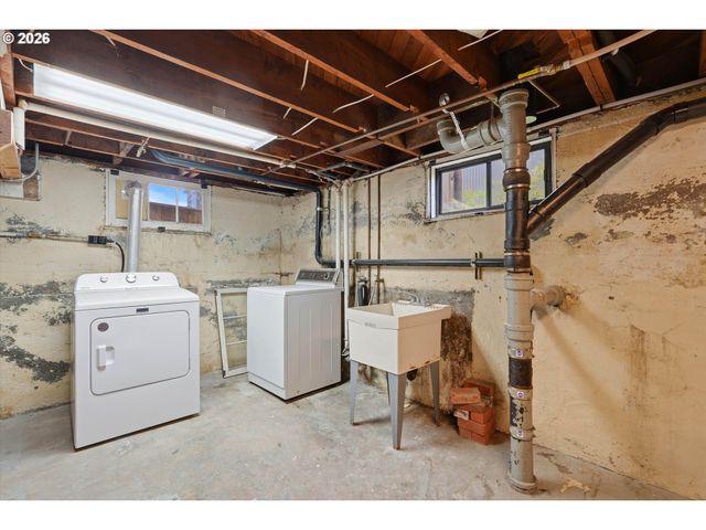 7349 Se 30TH Ave, Portland, OR 97202