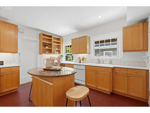 7349 Se 30TH Ave, Portland, OR 97202