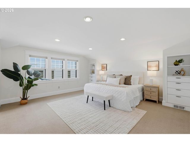 7349 Se 30TH Ave, Portland, OR 97202