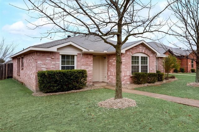 2946 Midbury Drive, Lancaster, TX 75134