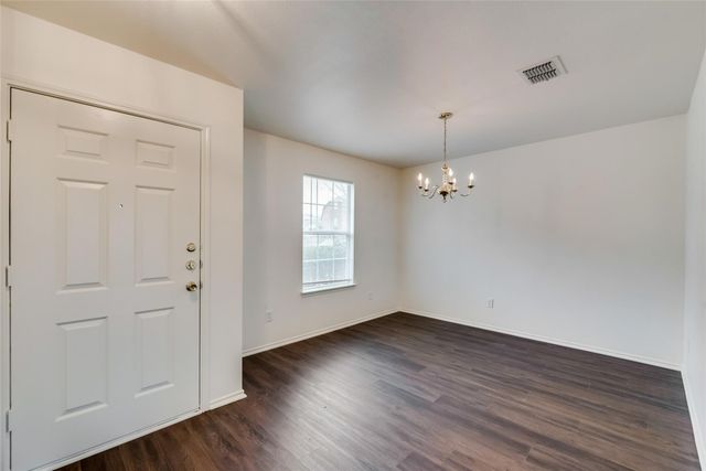 2946 Midbury Drive, Lancaster, TX 75134
