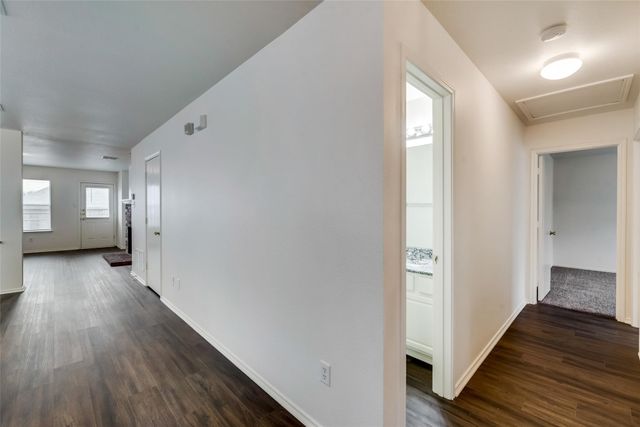 2946 Midbury Drive, Lancaster, TX 75134