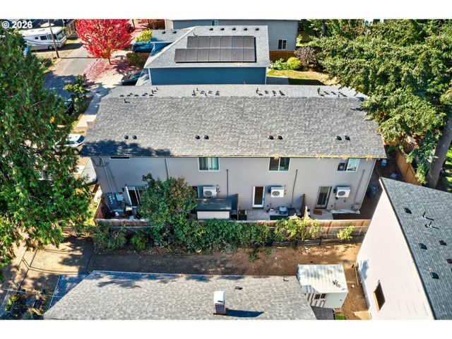 6041 Se LAMBERT St, Portland, OR 97206