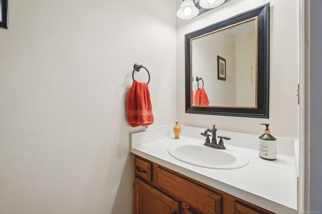 2799 Lochmoor Boulevard, Orion Twp, MI 48360