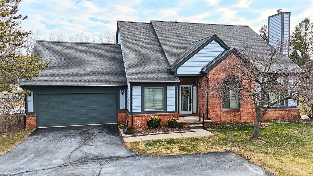 2799 Lochmoor Boulevard, Orion Twp, MI 48360
