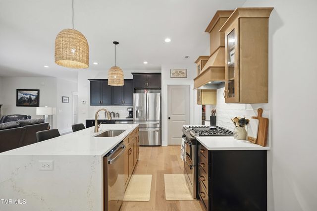 235 Winston Place, Johnson City, TN 37615