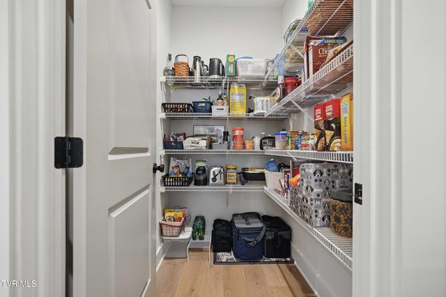 235 Winston Place, Johnson City, TN 37615