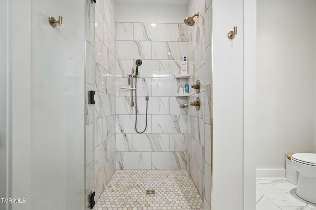 235 Winston Place, Johnson City, TN 37615