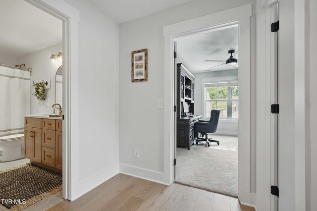 235 Winston Place, Johnson City, TN 37615