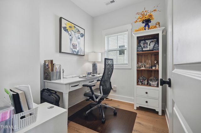 235 Winston Place, Johnson City, TN 37615