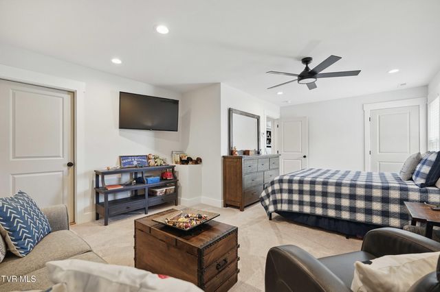 235 Winston Place, Johnson City, TN 37615