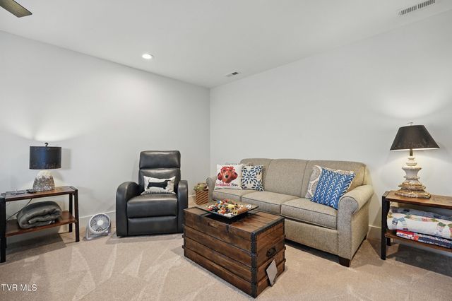 235 Winston Place, Johnson City, TN 37615