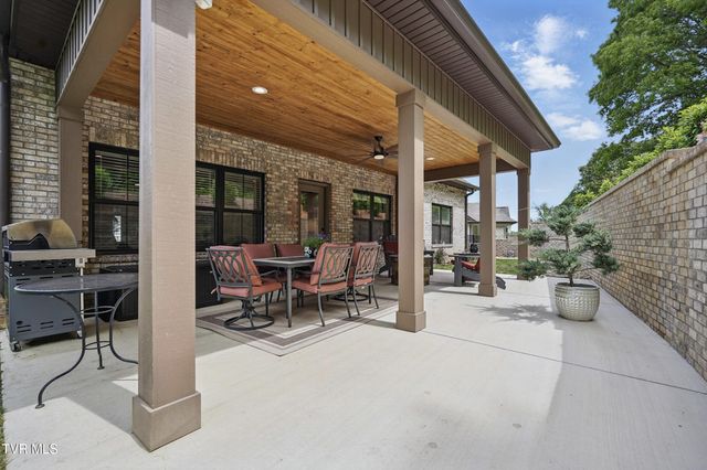 235 Winston Place, Johnson City, TN 37615