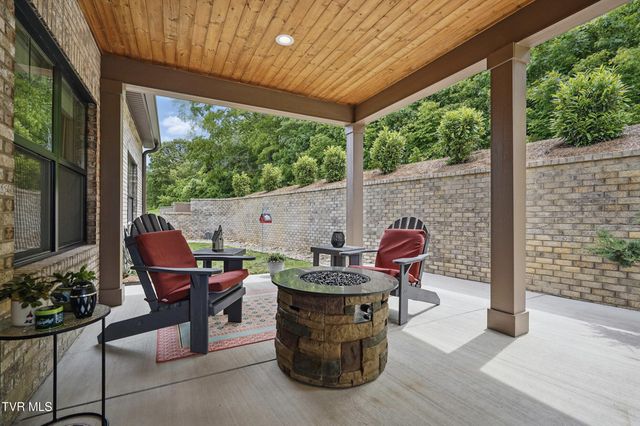 235 Winston Place, Johnson City, TN 37615