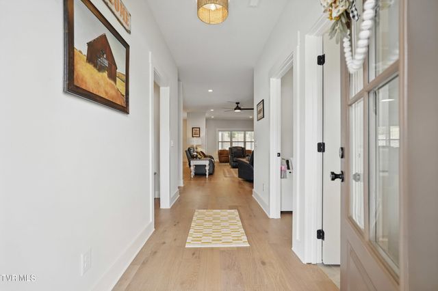 235 Winston Place, Johnson City, TN 37615