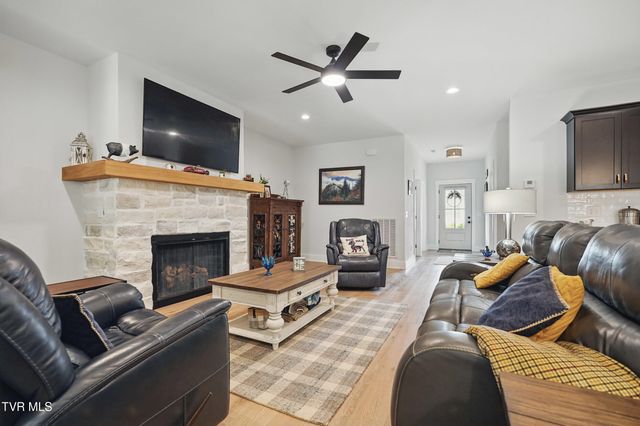 235 Winston Place, Johnson City, TN 37615