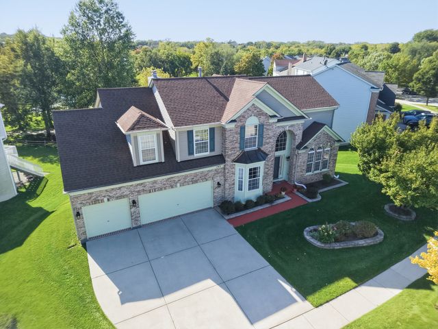 145 Rosewood Drive, Streamwood, IL 60107