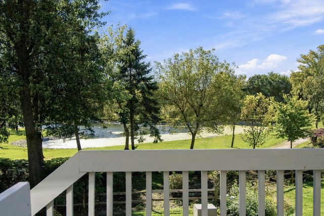 145 Rosewood Drive, Streamwood, IL 60107