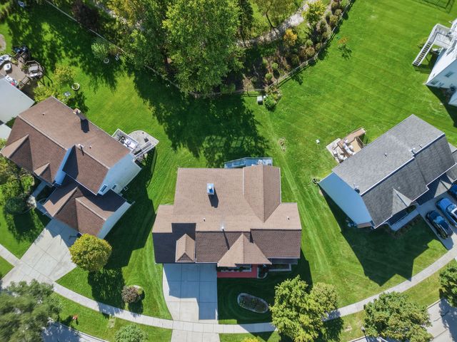 145 Rosewood Drive, Streamwood, IL 60107
