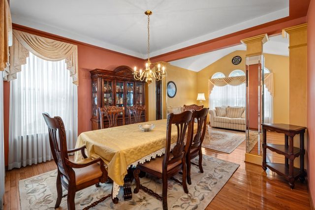 145 Rosewood Drive, Streamwood, IL 60107