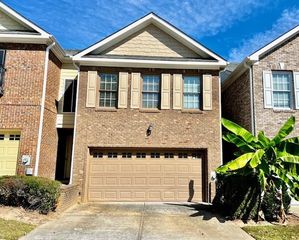 1729 Oakbrook Lake Drive, Norcross, GA 30093