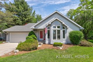 17829 Cherokee Drive, Spring Lake, MI 49456