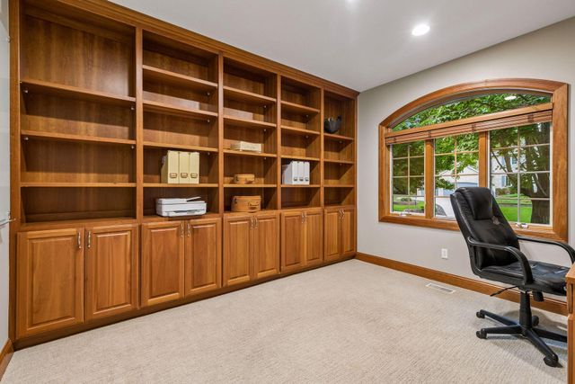 18023 Jay Court, Lakeville, MN 55044