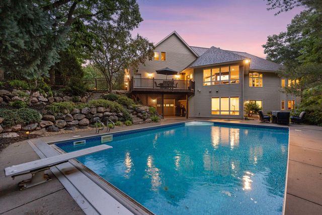 18023 Jay Court, Lakeville, MN 55044