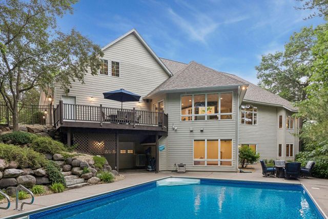 18023 Jay Court, Lakeville, MN 55044