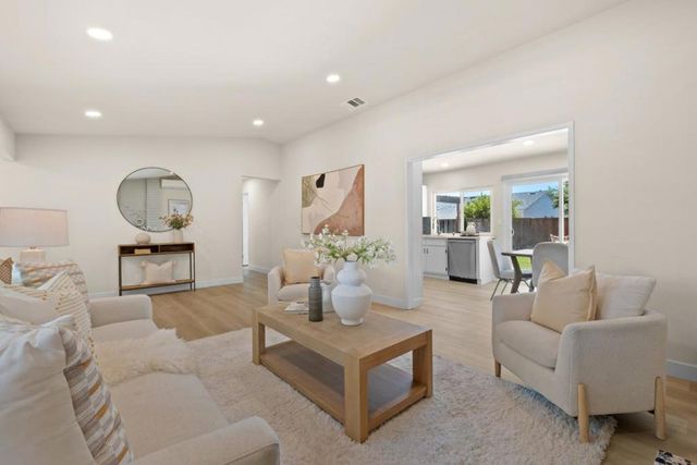 1873 Camargo Drive, San Jose, CA 95132