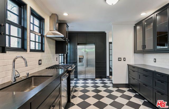 508 N San Vicente Boulevard, West Hollywood, CA 90048
