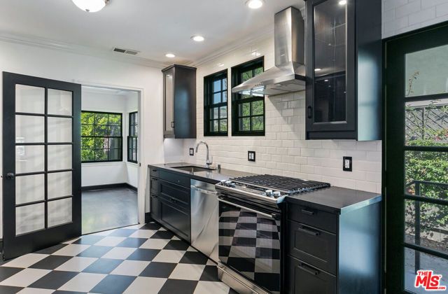 508 N San Vicente Boulevard, West Hollywood, CA 90048
