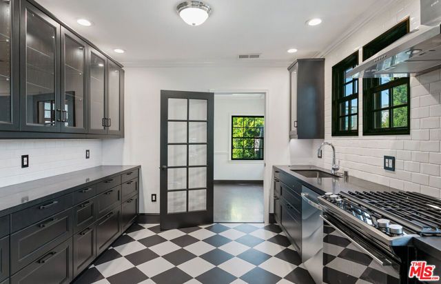 508 N San Vicente Boulevard, West Hollywood, CA 90048
