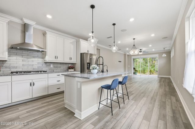11097 CITY FRONT Drive, Jacksonville, FL 32256