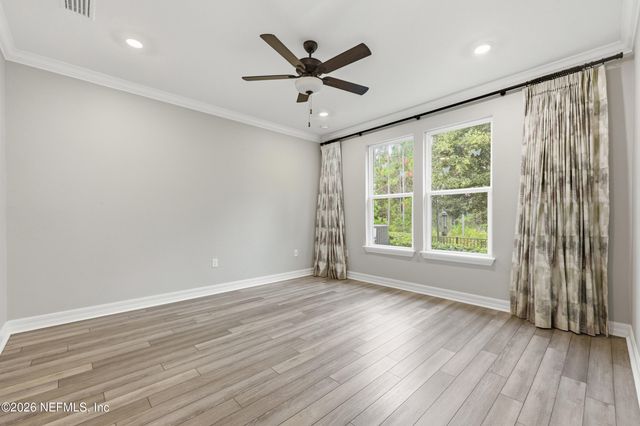 11097 CITY FRONT Drive, Jacksonville, FL 32256
