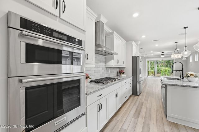 11097 CITY FRONT Drive, Jacksonville, FL 32256