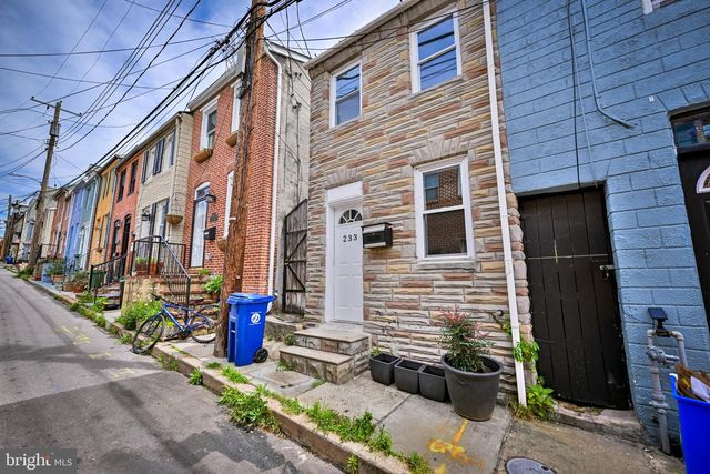233 S CHAPEL ST, Baltimore, MD 21231