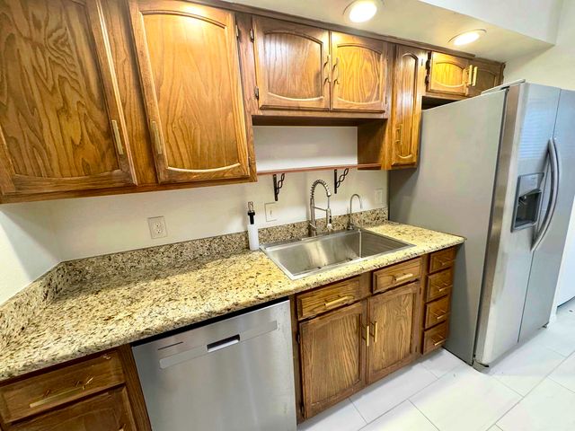 11525 Webb Chapel Road, Dallas, TX 75229