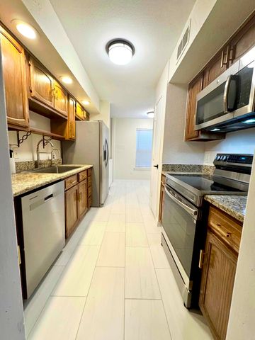 11525 Webb Chapel Road, Dallas, TX 75229