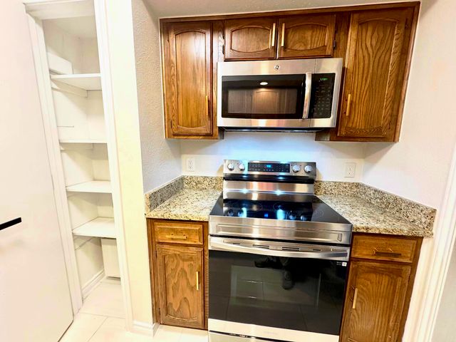 11525 Webb Chapel Road, Dallas, TX 75229