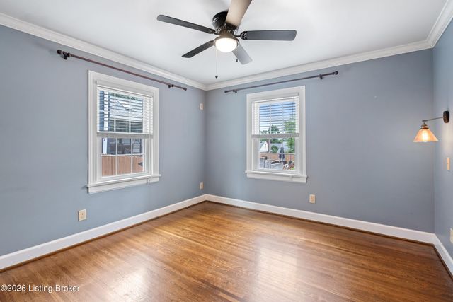 2609 Landor Ave, Louisville, KY 40205