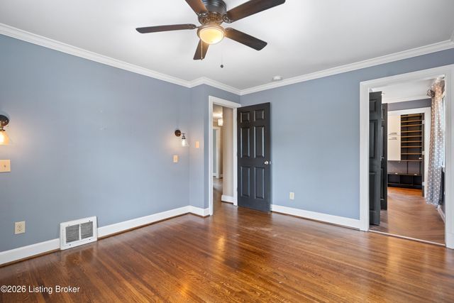 2609 Landor Ave, Louisville, KY 40205