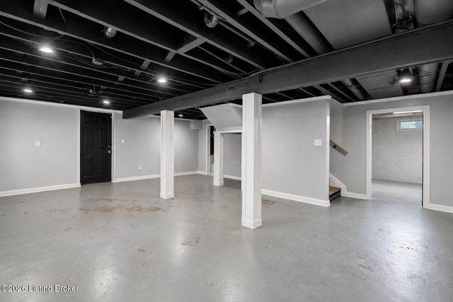 2609 Landor Ave, Louisville, KY 40205