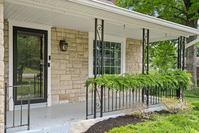 2609 Landor Ave, Louisville, KY 40205