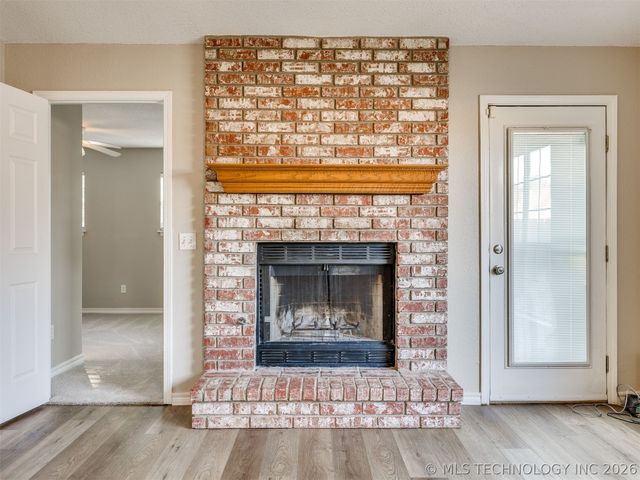 4212 S Oak Avenue, Broken Arrow, OK 74011