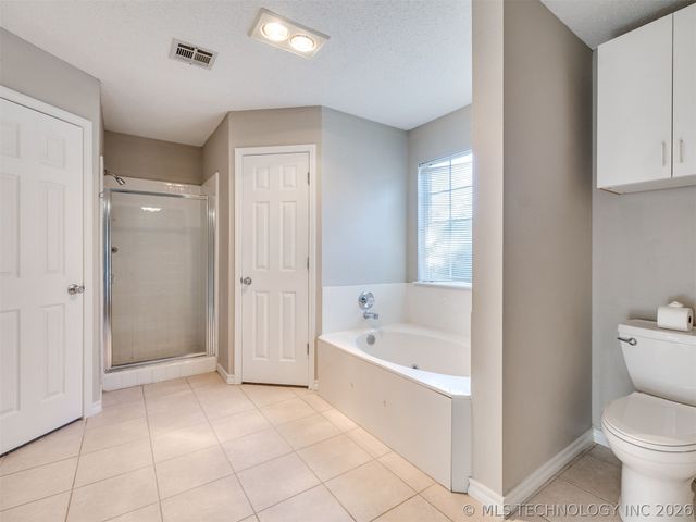 4212 S Oak Avenue, Broken Arrow, OK 74011