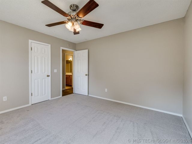 4212 S Oak Avenue, Broken Arrow, OK 74011