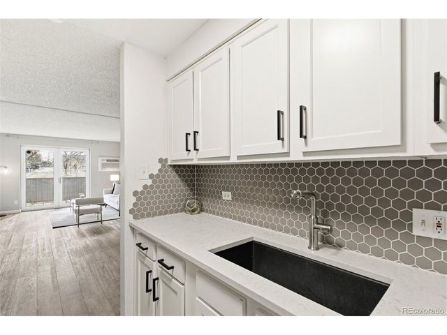 3047 W 47th Ave 205, Denver, CO 80211