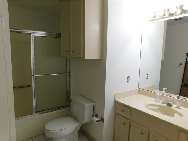 325 Del Mar Blvd, Corpus Christi, TX 78404