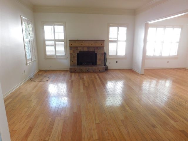 325 Del Mar Blvd, Corpus Christi, TX 78404